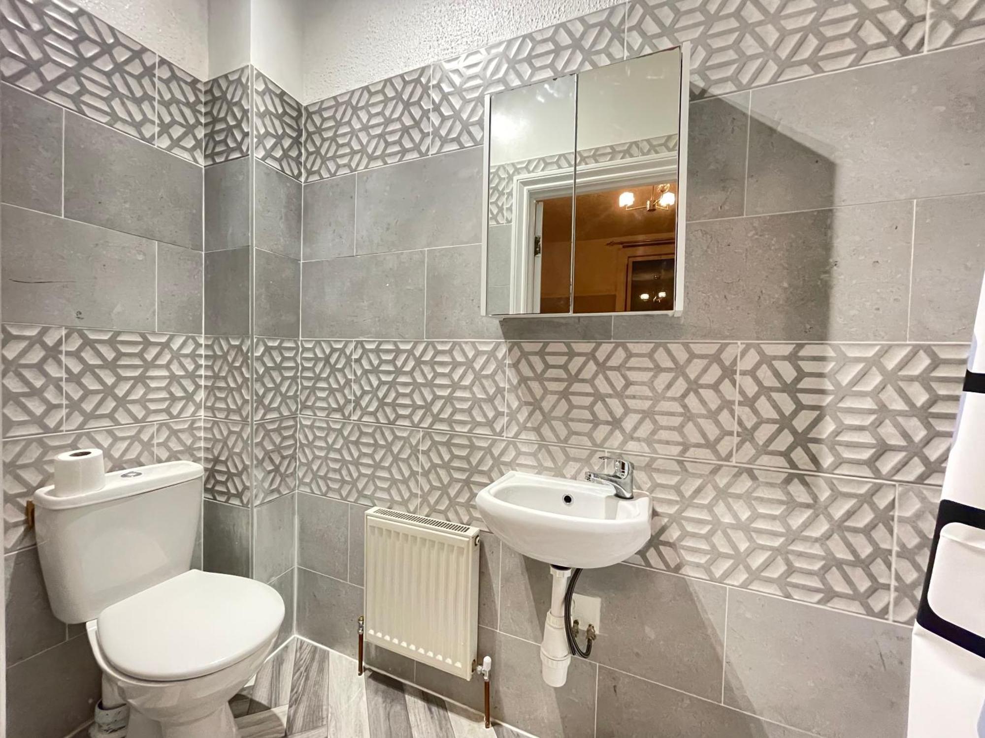 Room With Private Bathroom And Shared Kitchen London Exterior foto